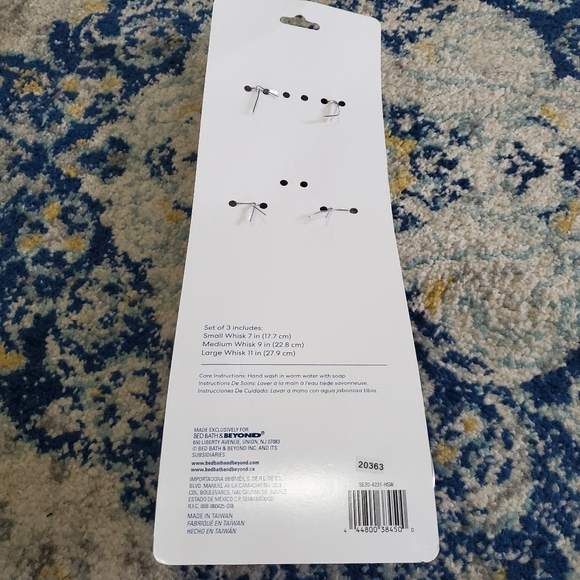 Simply Essential Set of 2 Stainless Steel Whisks - Large & Medium Size - Picture 6 of 7